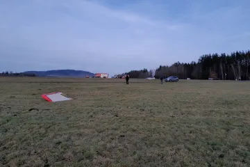 Při havárii letadla v Hodkovicích nad Mohelkou zemřel pilot