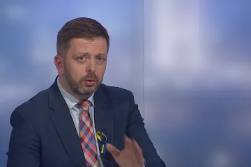 Státním institucím nařídíme, aby uvolnily ubytovací kapacity pro uprchlíky, říká Rakušan