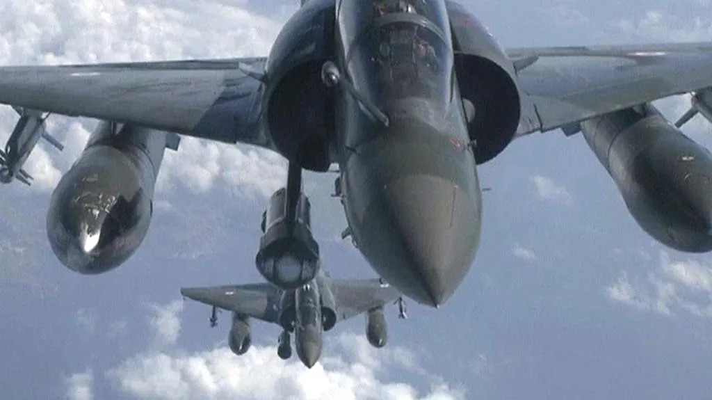 Bojové letouny spojenců nad Libyí
