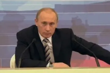 V nouzi namíříme na ČR a Polsko rakety, řekl Putin na poslední výroční tiskovce