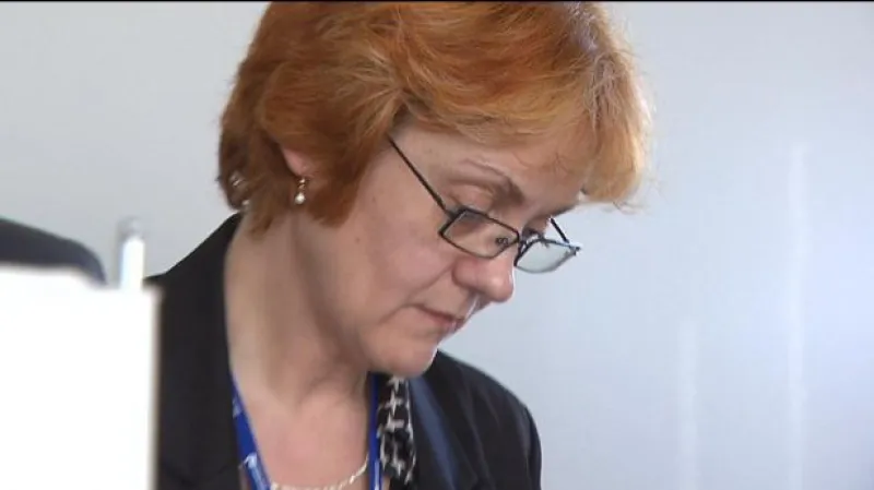 Podnikání šéfky ÚSTR