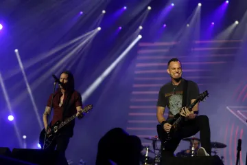 Nová alba vydávají Alter Bridge či The Cribs