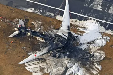 „Nikdo nebral zavazadla.“ Cestující z japonského letadla zachránila učebnicová evakuace