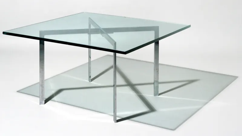 Stolek z pásové oceli (Ludwig Mies van der Rohe, 1930)