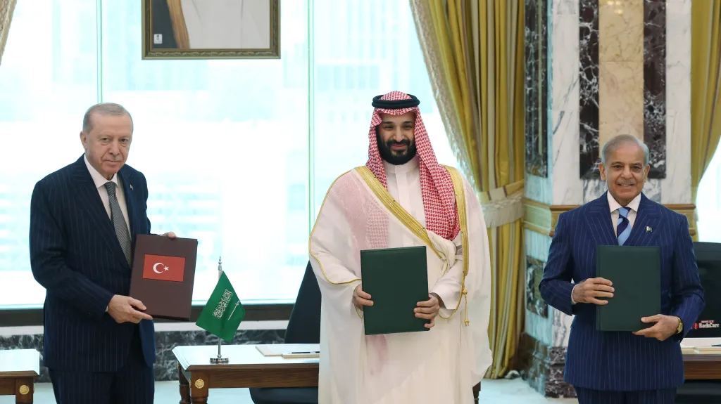 Recep Tayyip Erdogan, Muhammad bin Salmán a Šahbáz Šaríf, 7. srpna 2026