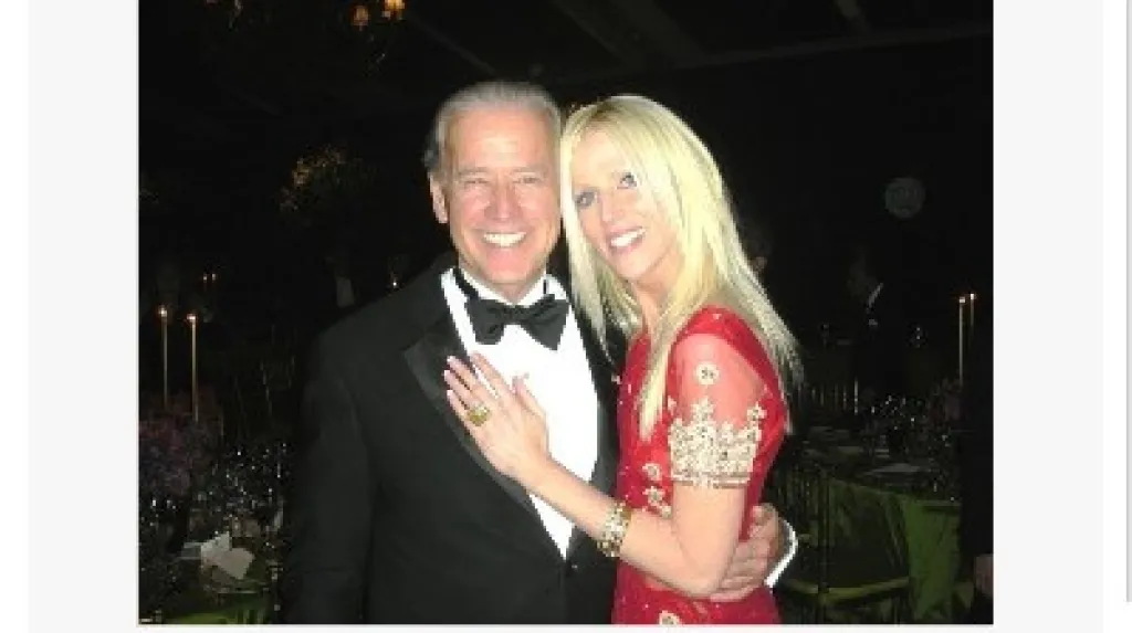 Fotografie Michaele Salahiové a Joea Bidena