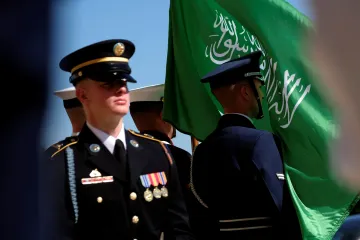 Amerika je národ zla, napsal Saúd před útokem na základně. Prošel detailní prověrkou