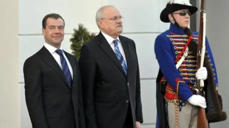 Dmitrij Medvěděv a Ivan Gašparovič