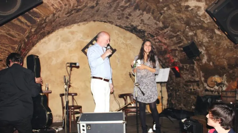 21. září jsem ve Znojmě pokřtil studentce z FAMU její první CD