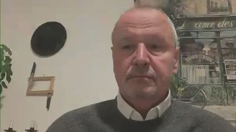 Šéfkomentátor Deníku.cz Martin Komárek ke konfliktu mezi Petrem Macinkou a Petrem Pavlem