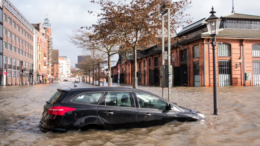 Nadia způsobila v Hamburku záplavy