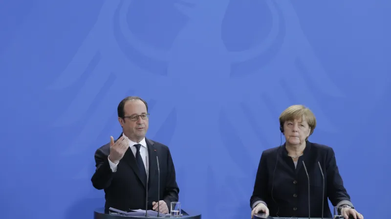 Francois Hollande a Angela Merkelová