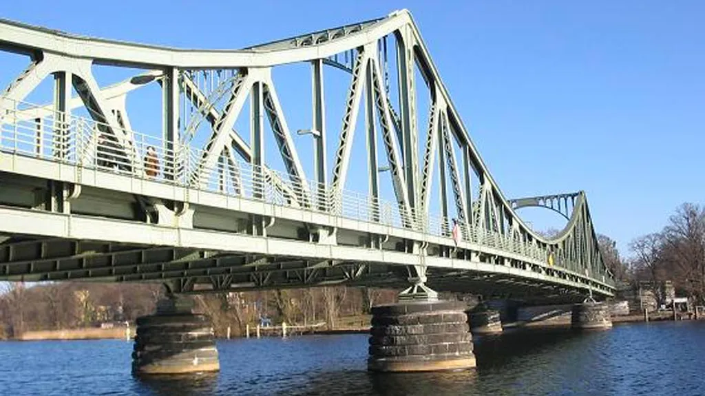 Glienicker Brücke