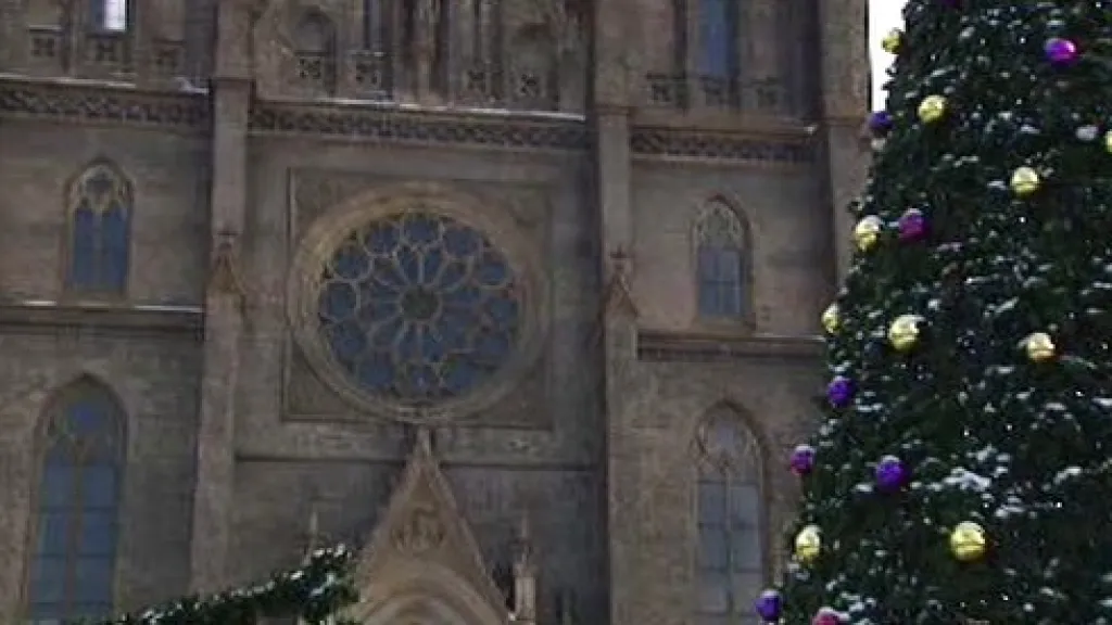 Vánoční strom a kostel