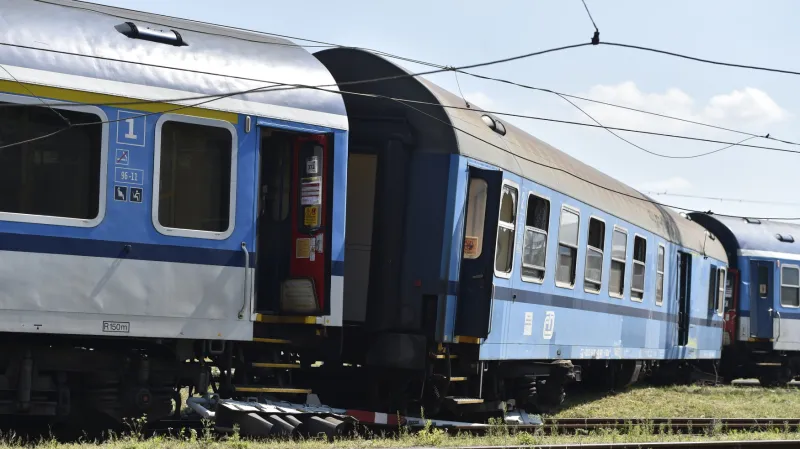 Vykolejené vagony vlaku v Tišnově