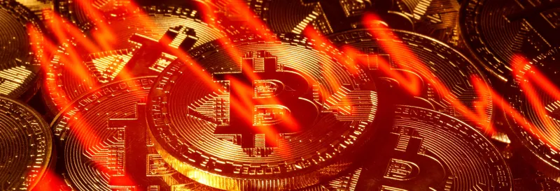 Hodnota bitcoinu klesla pod 20 tisíc dolarů, nejníže od roku 2020 — ČT24 —  Česká televize