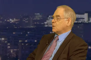 Europoslanec za Fidesz: Multikulturalismus selhal, migranty čeká leckdy zklamání