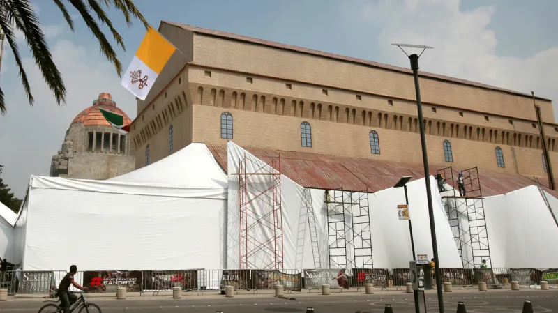 Mexico City vystavělo repliku Sixtinské kaple