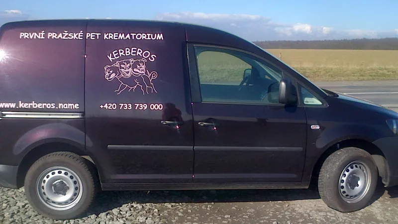 Vůz pražského Pet krematoria