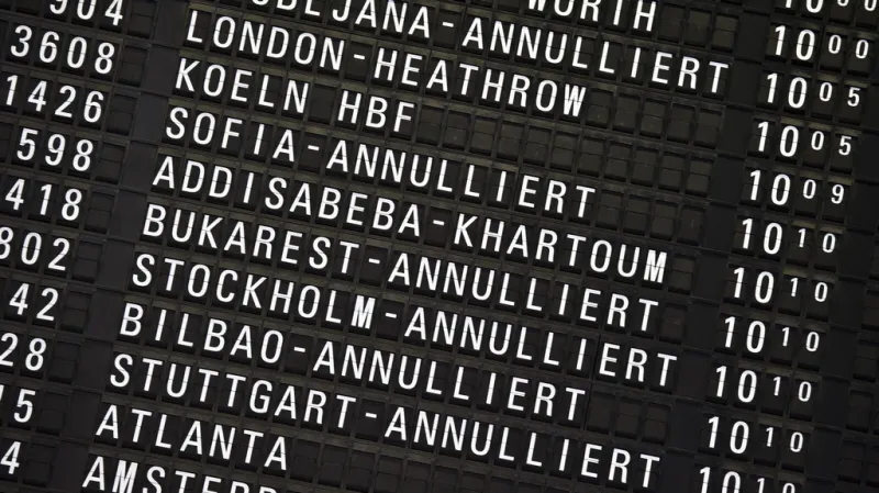 Frankfurtské letiště ruší kvůli sněhu lety