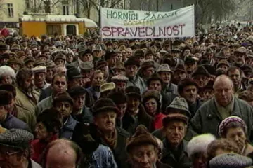 30 let zpět: Horníci na Ostravsku žádali sociální spravedlnost
