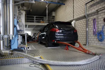 Německé automobilky stíhá rána za ranou. A tak si chtějí dojednat podporu vlády