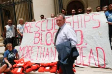Malta soudí kapitána lodi se zachráněnými migranty. Ten mluví o kampani proti charitám