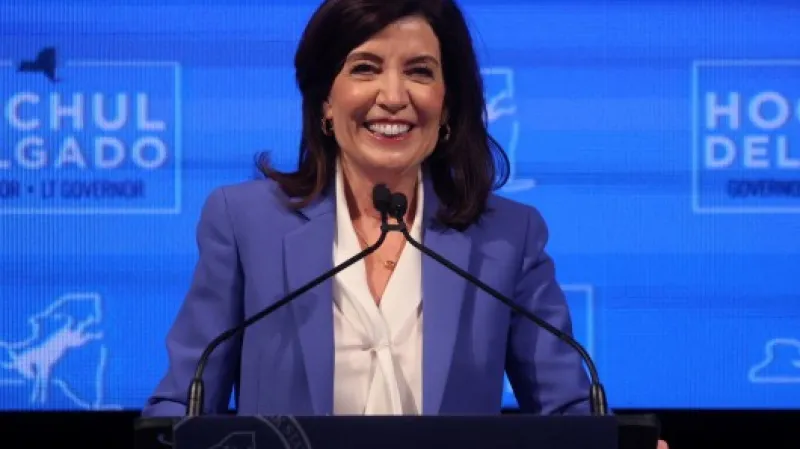 Zvolená demokratická guvernérka státu New York Kathy Hochulová,  Autor: Brendan McDermid,  Zdroj: Reuters