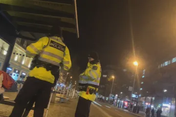 Desítky zločinů a stovky přestupků. Praha 5 hledá cesty, jak zatočit s drogami