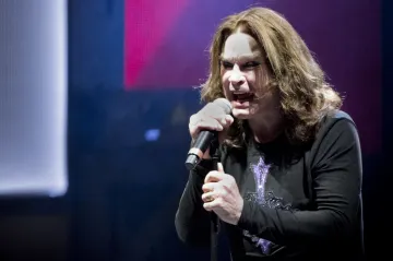 Recenze: Nesmrtelný Ozzy se v Praze rozloučil se svými fanoušky