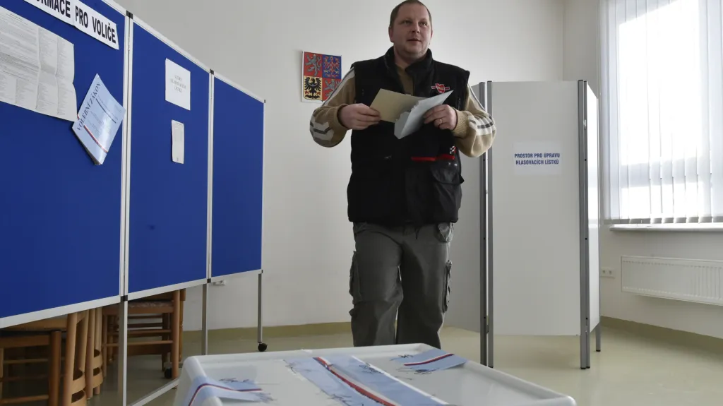 Poprvé v novodobé historii volí lidé v Bražci a dalších obcích vzniklých na místě vojenských újezdů