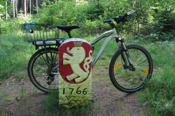Šumava proti elektrokolům. Do rezervace výkonnější stroje nepatří, varuje vedení parku