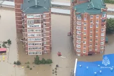 Tajfun Khanun zasáhl Rusko. Na Dálném východě deště vyplavily tisíce domů a odřízly desítky obcí