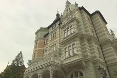 Karlovarský hotel sankcionovaného oligarchy přijímá hosty, získal výjimku