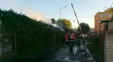 Hasiči pokračují v likvidaci požáru