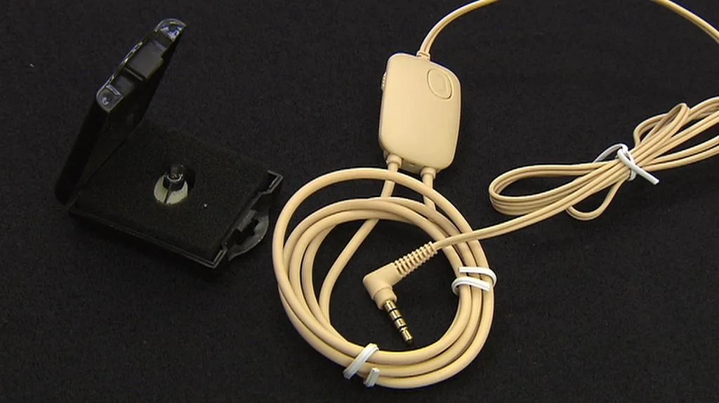 Sluchátko se snímačem zvuku