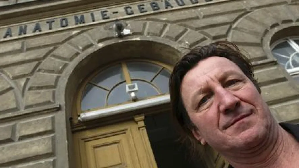 Hubsi Kramar před 3raum-Anatomietheater