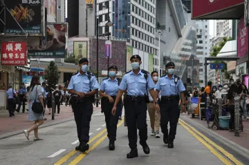 Peking omezuje v Hongkongu svobody a porušuje právní závazky, konstatuje Británie ve zprávě