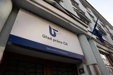 Od srpna se začíná vyplácet superdávka