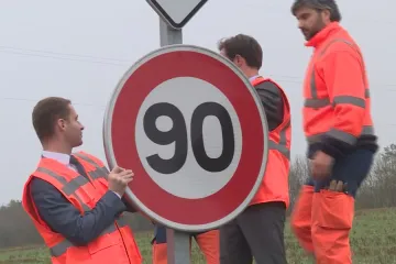 Dílčí vítězství žlutých vest. Na francouzských silnicích se opět bude moci jezdit rychleji