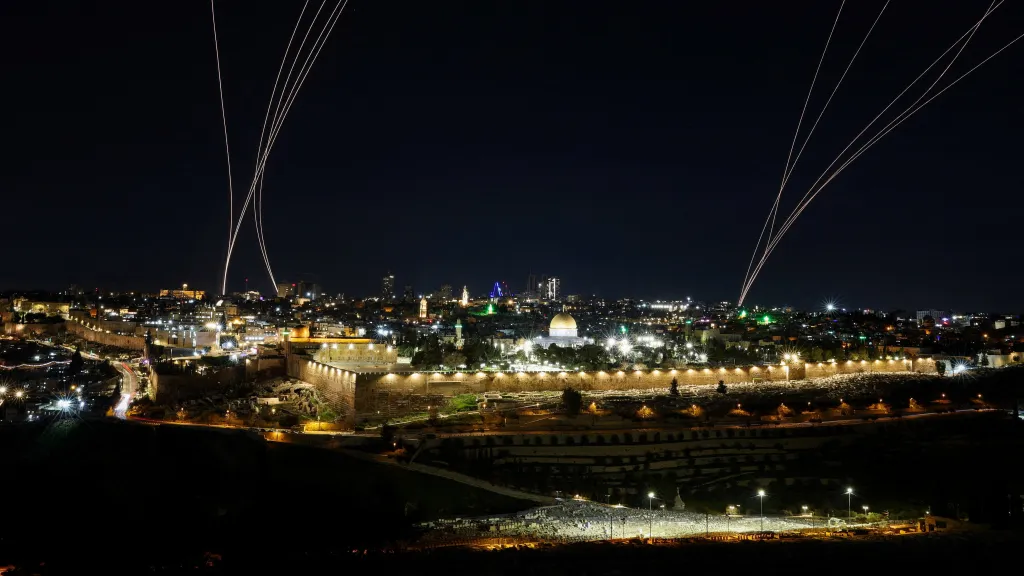 Rakety vypálené z Íránu na Izrael 1. března 2026