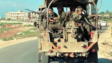 Izraelská vojska v okupovaném jižním Libanonu (snímek z března 2000)