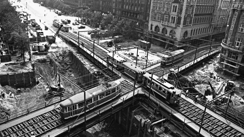 Rozestavěný podchod pod Václavským náměstím