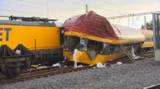 Nehoda dvou vlaků v Pardubicích
