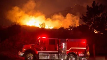 Boj s požáry v jižní Kalifornii