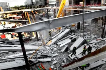 Na třicet lidí zraněno při nehodě ve švédském zábavním parku