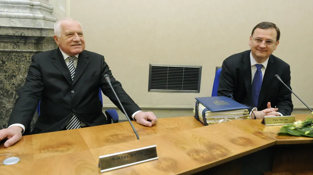 Václav Klaus a Petr Nečas na vládě