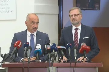 Vláda bude muset ještě s hejtmany dořešit zajištění povinné výuky pro děti z Ukrajiny a přetížení hlavního města 