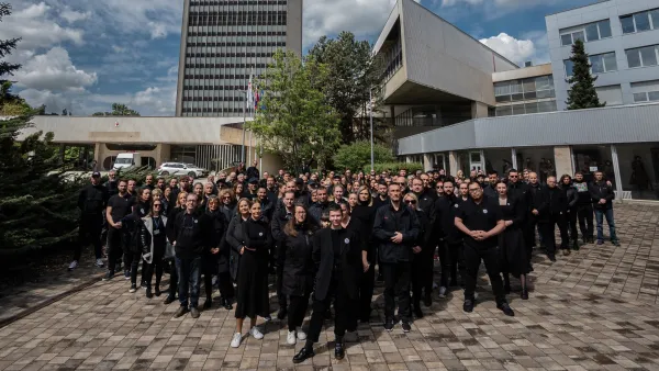Slovenští veřejnoprávní novináři protestovali v černém