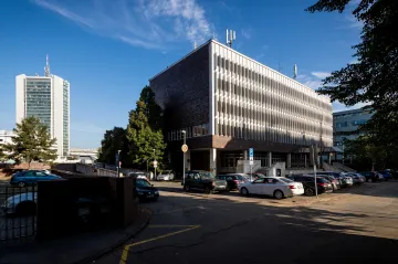 Praha koupí budovu pošty v ulici Na Strži. Dá za ni přes 400 milionů